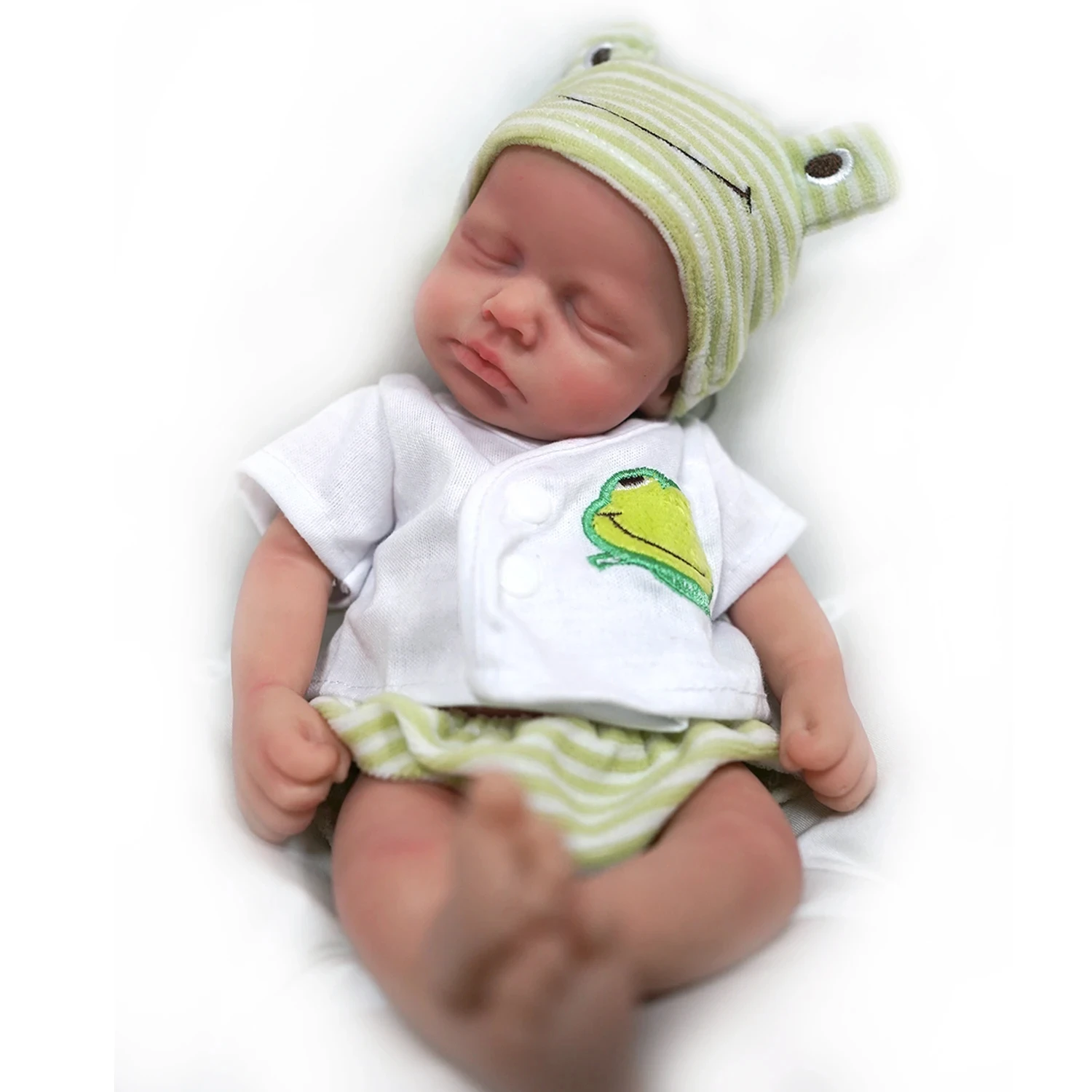 دمية طفل سيليكون كامل الجسم لل - مراجعة Reborn Baby Doll Silicone Realistic وسعره